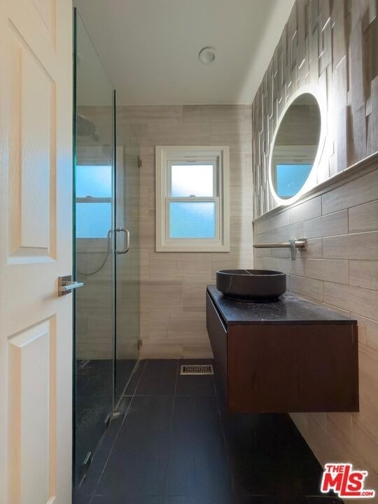 3323 Reta Street - Photo 9
