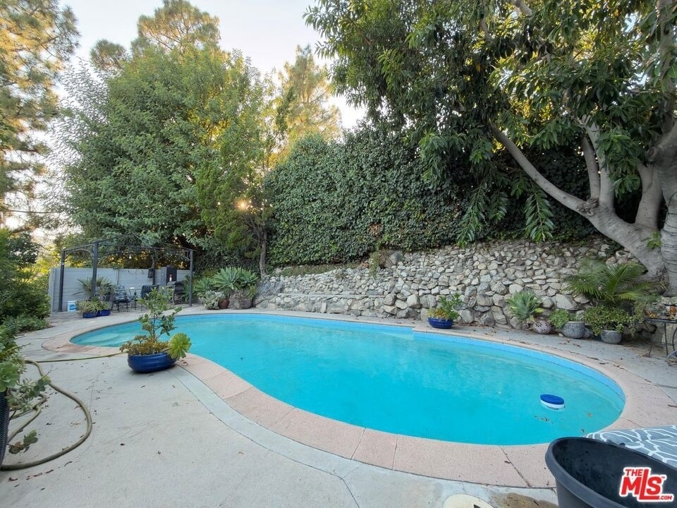3323 Reta Street - Photo 33