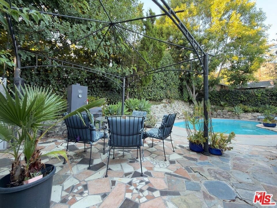 3323 Reta Street - Photo 31