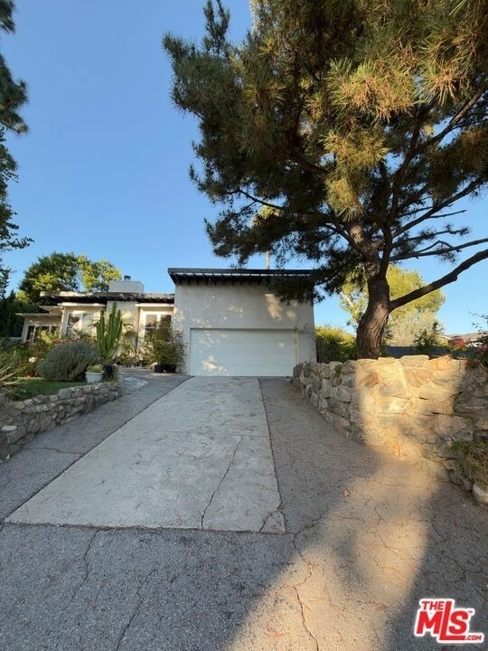 3323 Reta Street - Photo 49