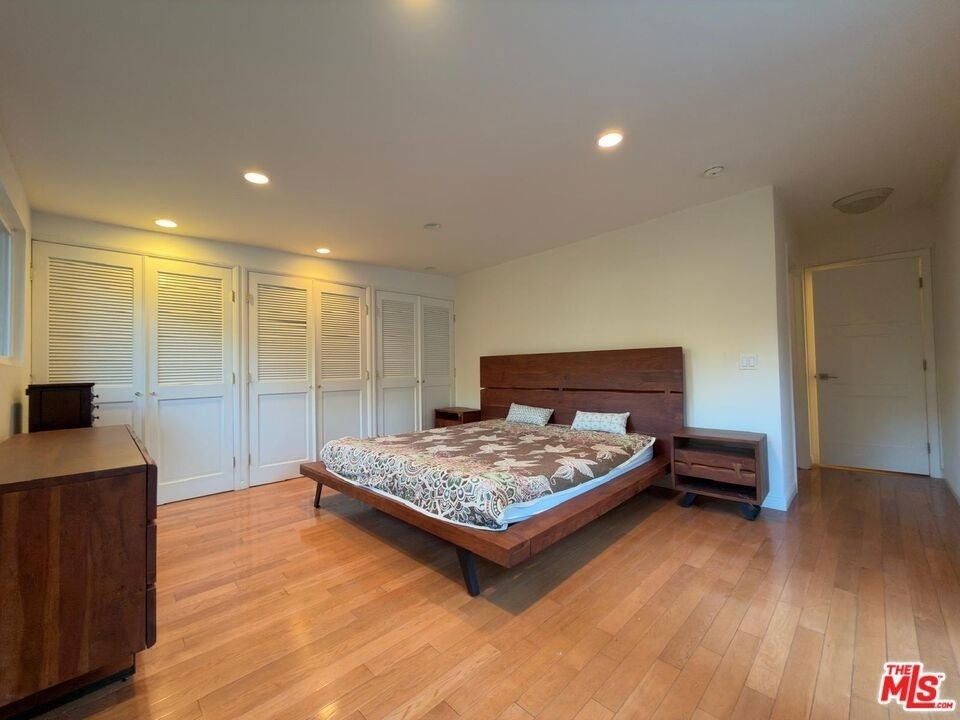 3323 Reta Street - Photo 21