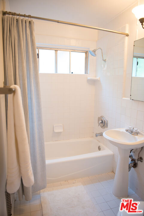 1828 N Beverly Glen Boulevard - Photo 7