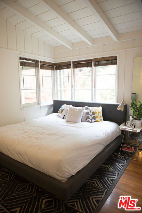 1828 N Beverly Glen Boulevard - Photo 3
