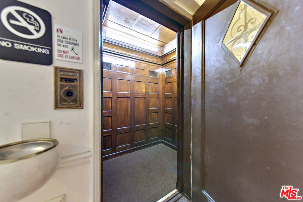 1360 N Crescent Heights Boulevard - Photo 5