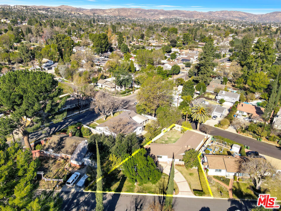 23153 Gonzales Drive - Photo 27