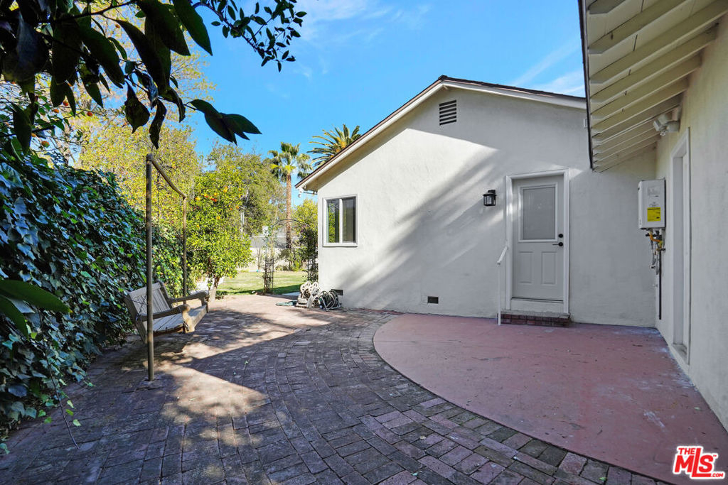 23153 Gonzales Drive - Photo 21