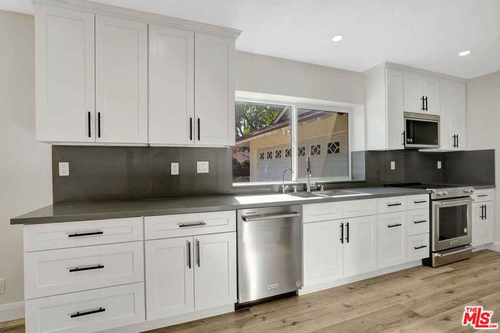 23153 Gonzales Drive - Photo 4