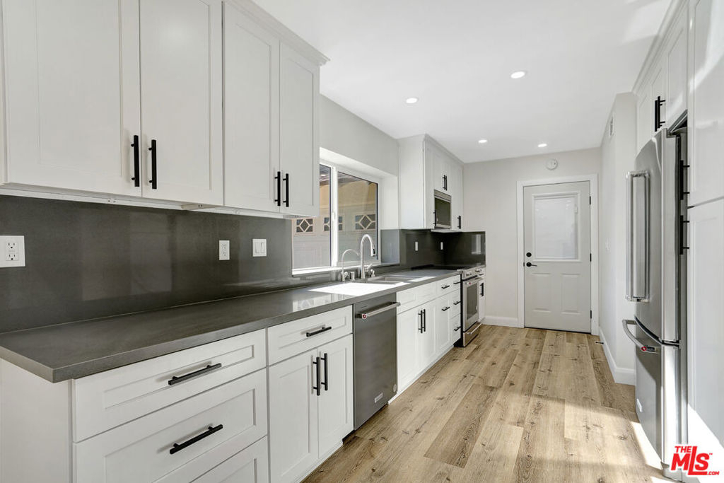 23153 Gonzales Drive - Photo 5