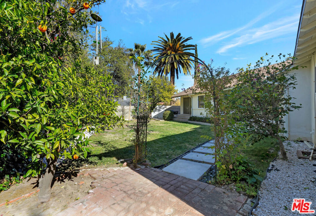 23153 Gonzales Drive - Photo 19