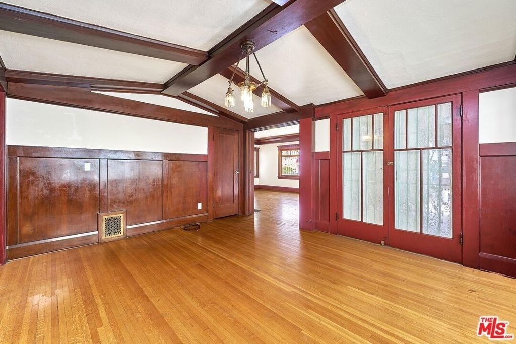 1016 S Oxford Avenue - Photo 4