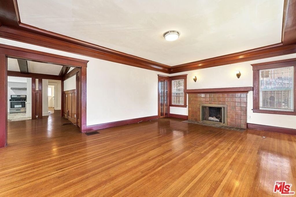 1016 S Oxford Avenue - Photo 3