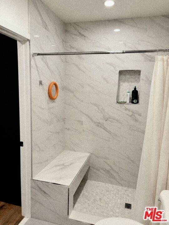 14123 1/2 Califa Street - Photo 4