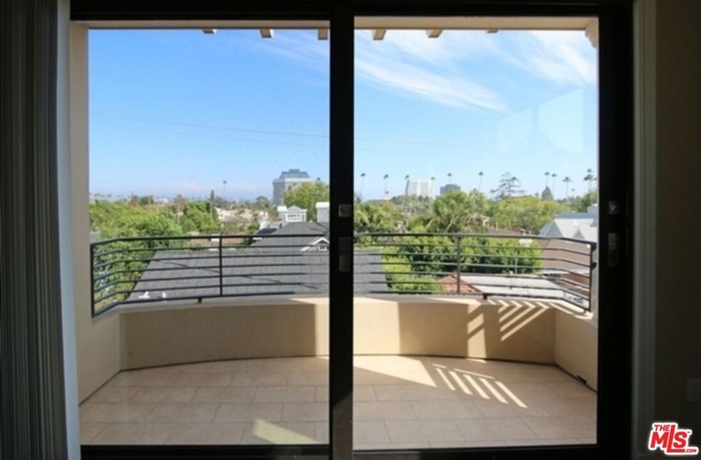 12234 Montana Avenue - Photo 7