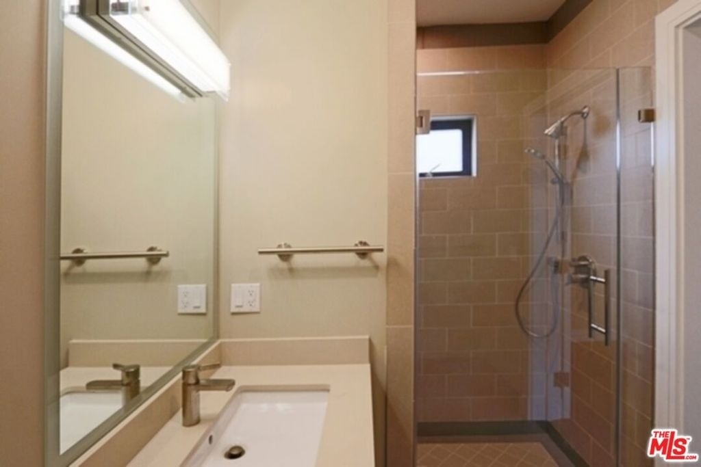 12234 Montana Avenue - Photo 15