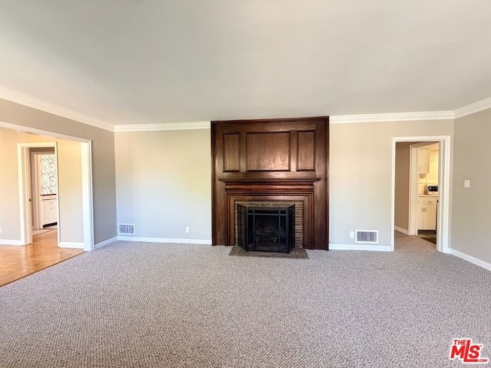 951 Masselin Avenue - Photo 3