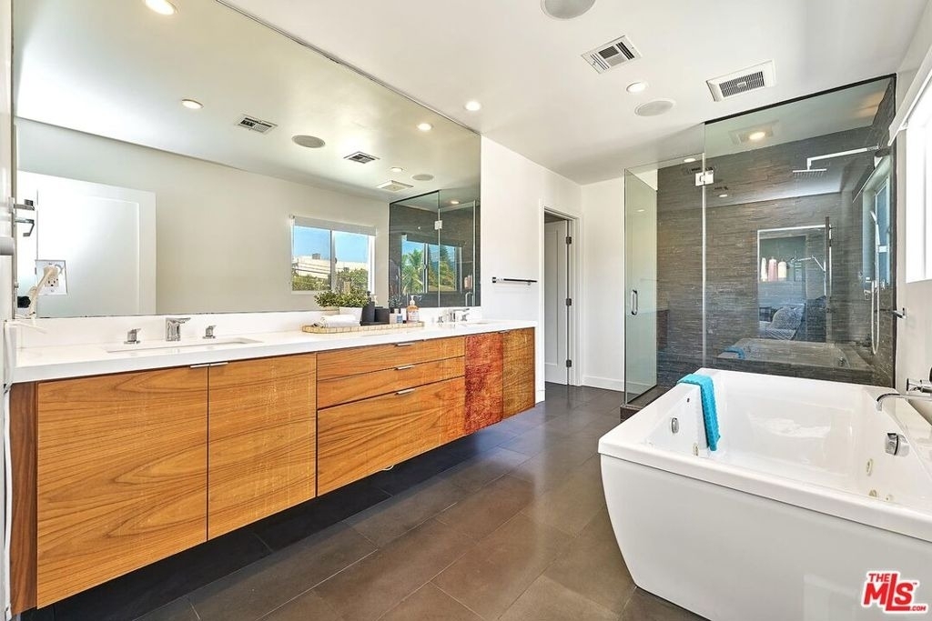 848 N Las Palmas Avenue - Photo 20