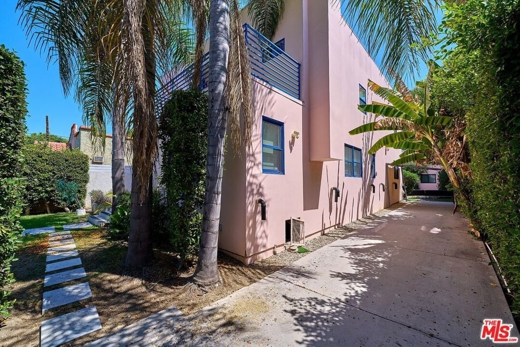 848 N Las Palmas Avenue - Photo 47