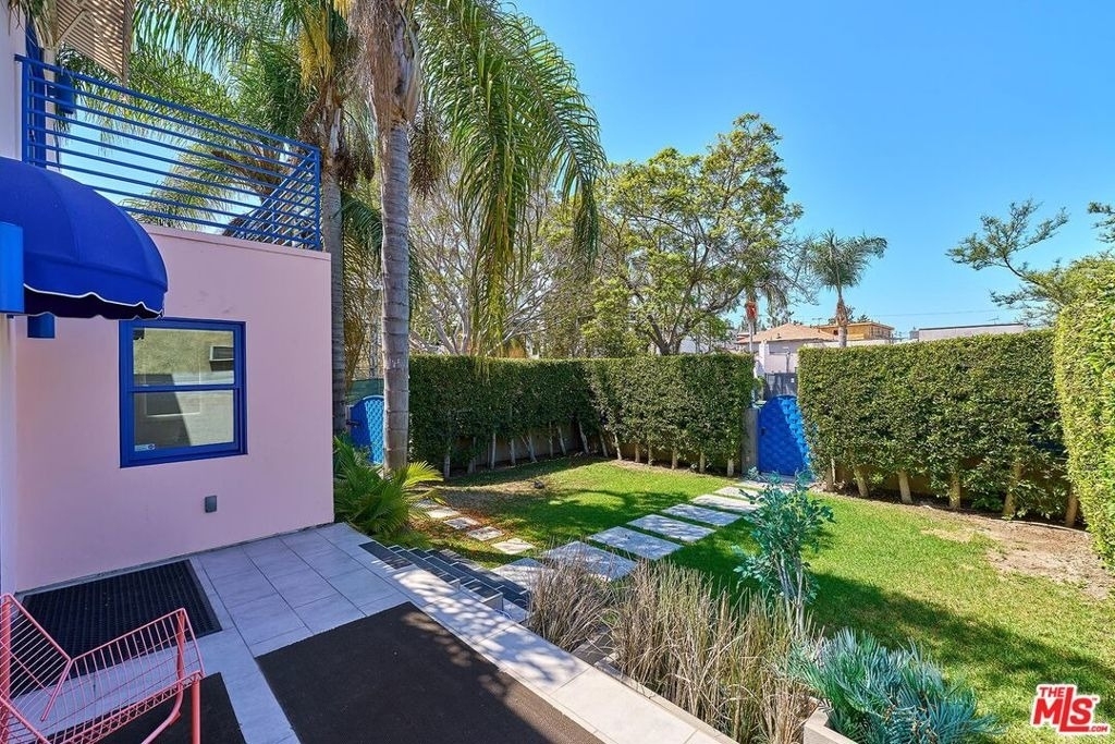 848 N Las Palmas Avenue - Photo 45
