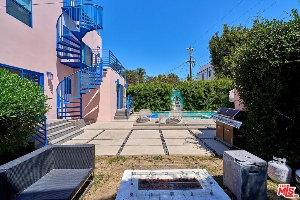 848 N Las Palmas Avenue - Photo 41