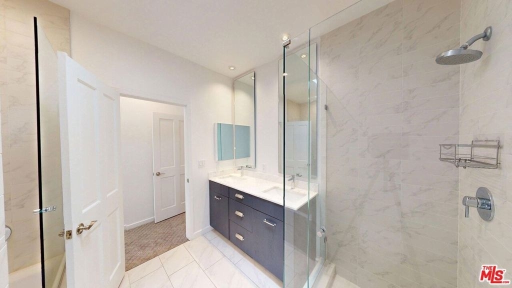 230 S Hamilton Drive - Photo 16