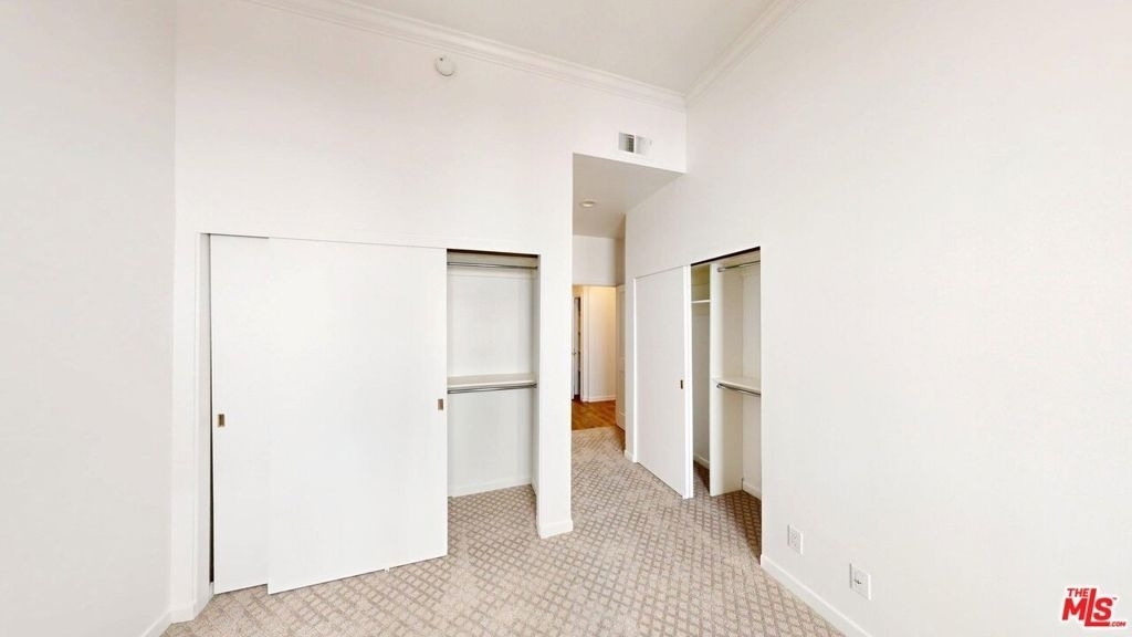230 S Hamilton Drive - Photo 11