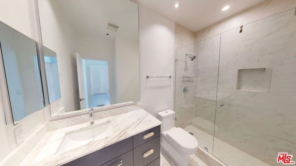 230 S Hamilton Drive - Photo 13