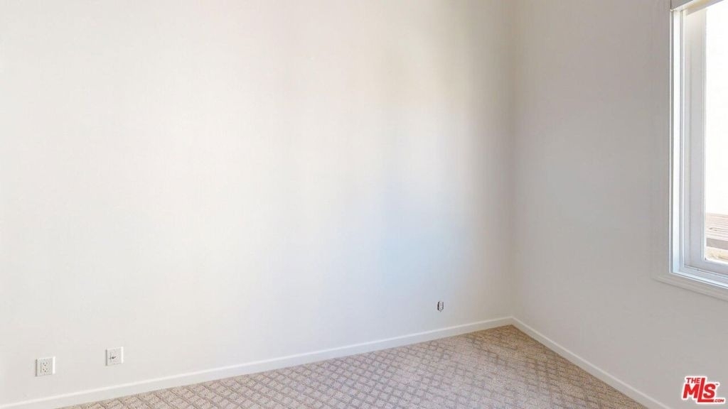 230 S Hamilton Drive - Photo 25