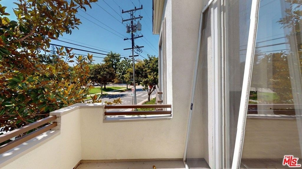 230 S Hamilton Drive - Photo 22
