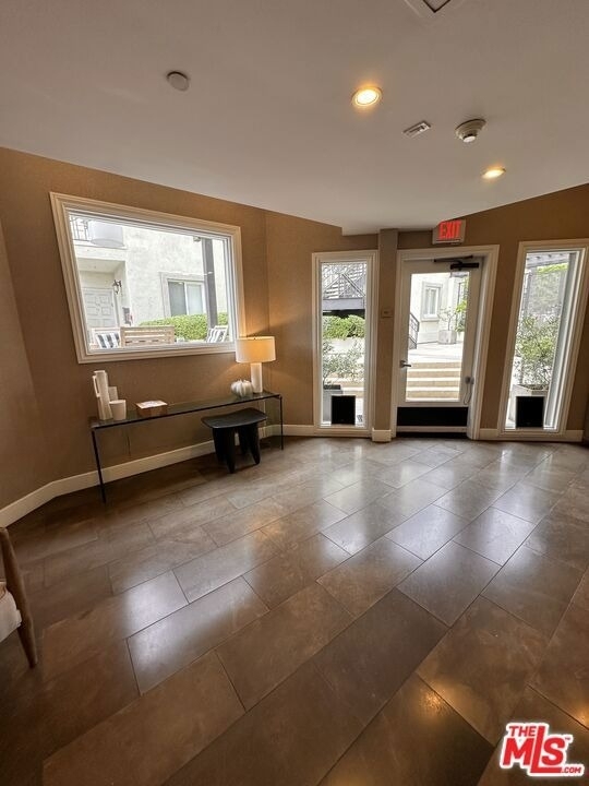 230 S Hamilton Drive - Photo 34