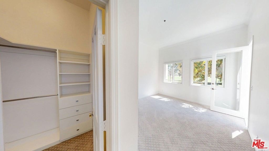230 S Hamilton Drive - Photo 17