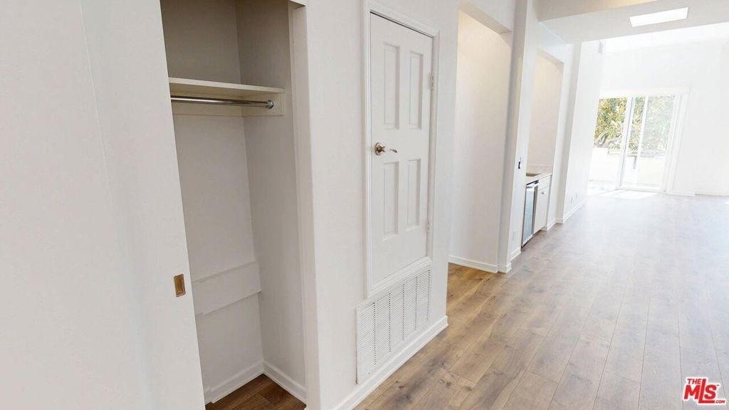 230 S Hamilton Drive - Photo 5