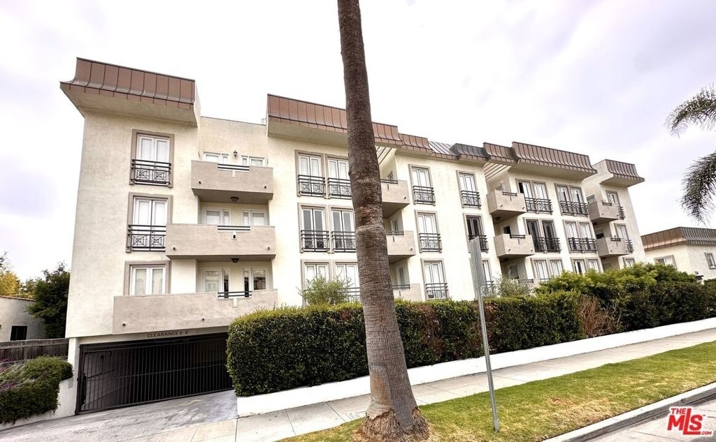 230 S Hamilton Drive - Photo 39