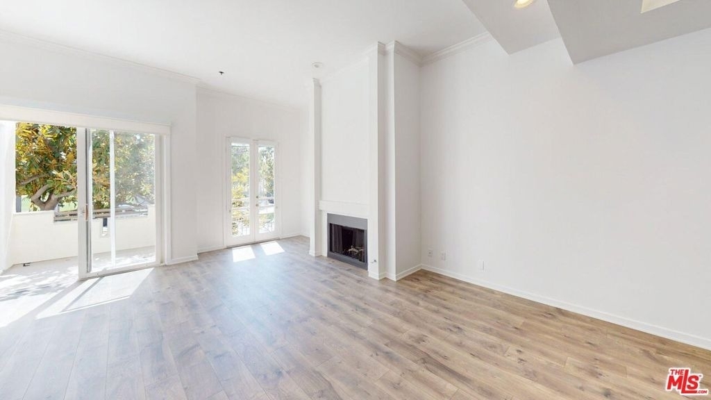 230 S Hamilton Drive - Photo 29