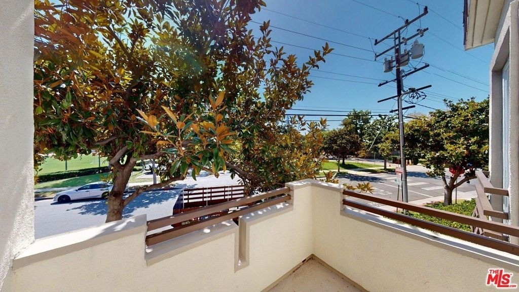 230 S Hamilton Drive - Photo 7