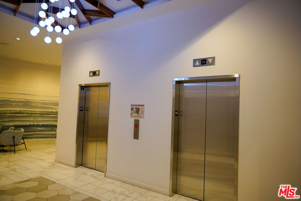 707 E Ocean Boulevard - Photo 8