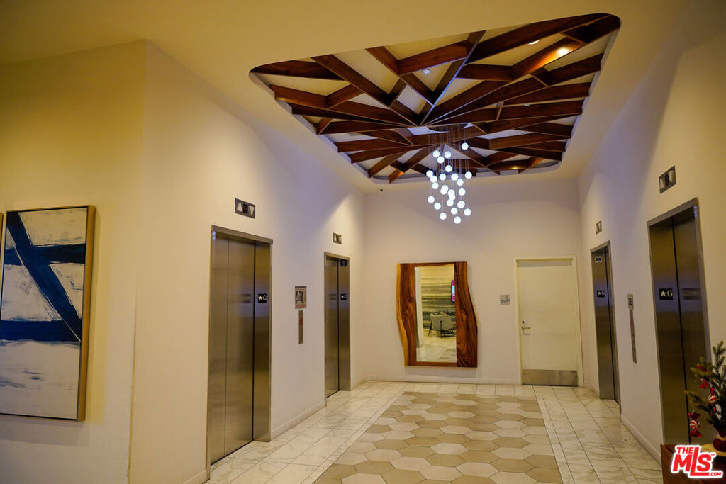 707 E Ocean Boulevard - Photo 6