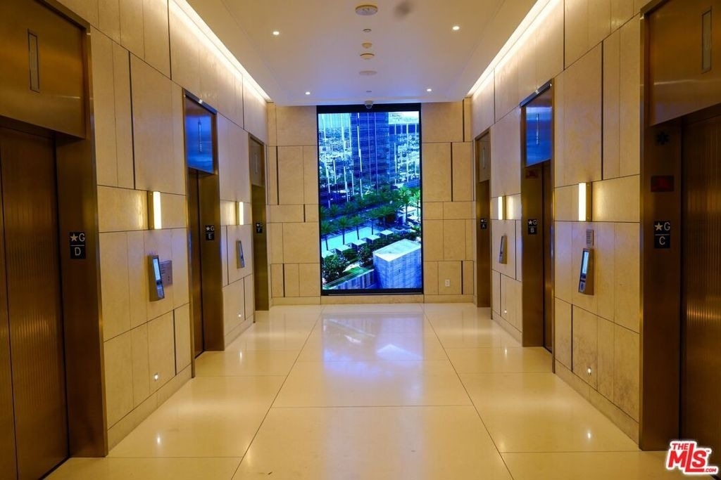 1000 West 8th Street - Photo 28