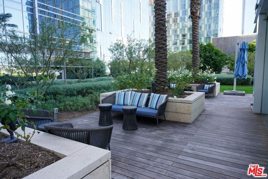 1000 West 8th Street - Photo 24