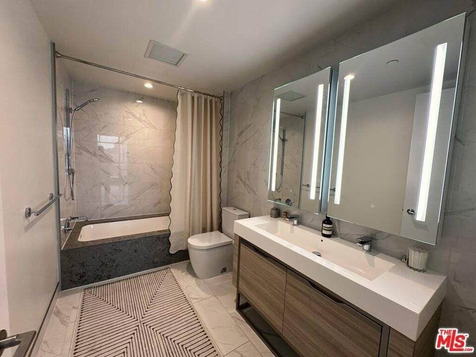 1000 West 8th Street - Photo 18