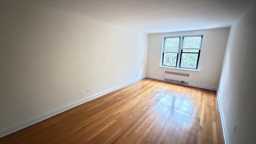 83-10 118th Street - Photo 7