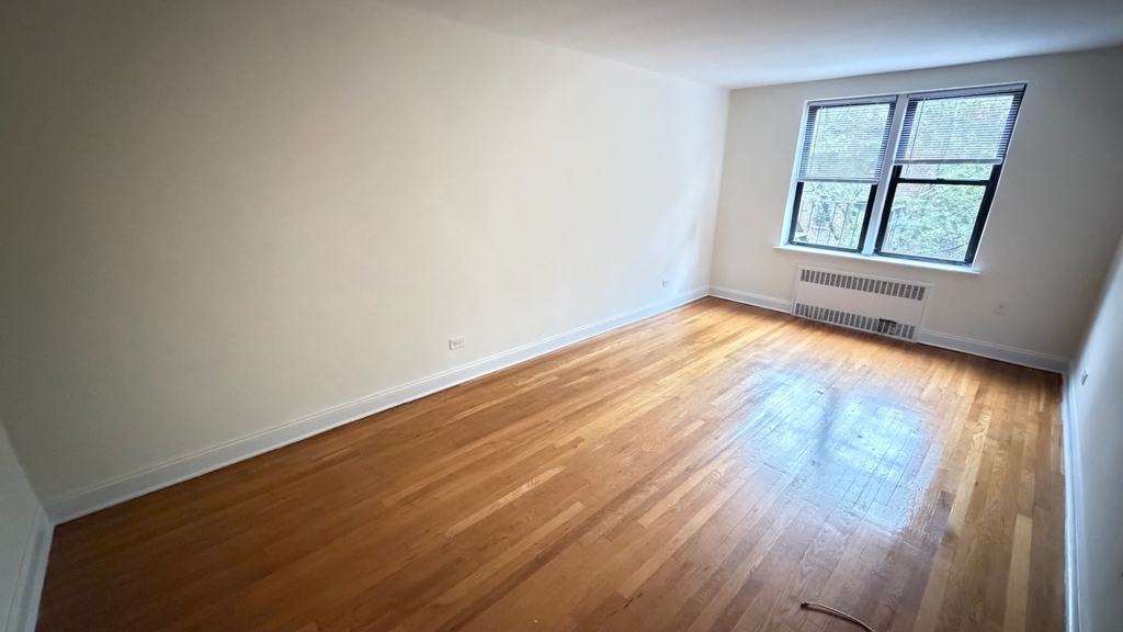 83-10 118th Street - Photo 6