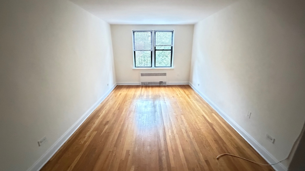 83-10 118th Street - Photo 8