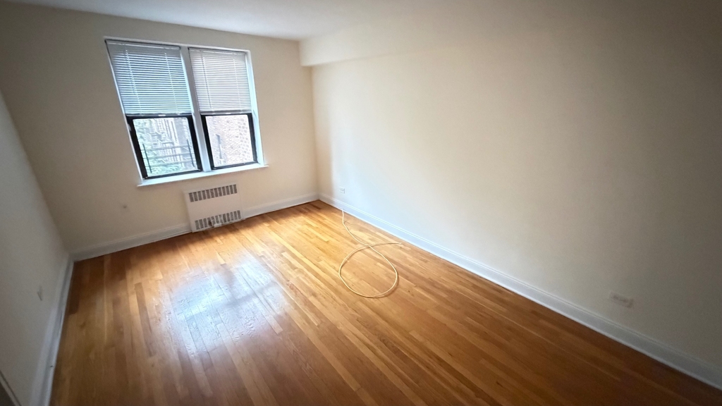 83-10 118th Street - Photo 18
