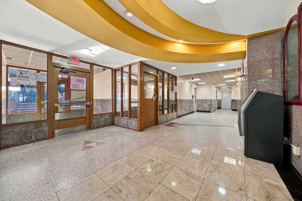153rd Street - Photo 7