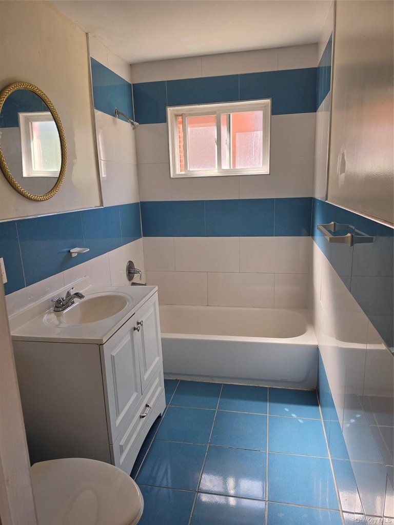 19525 Woodhull Avenue - Photo 4