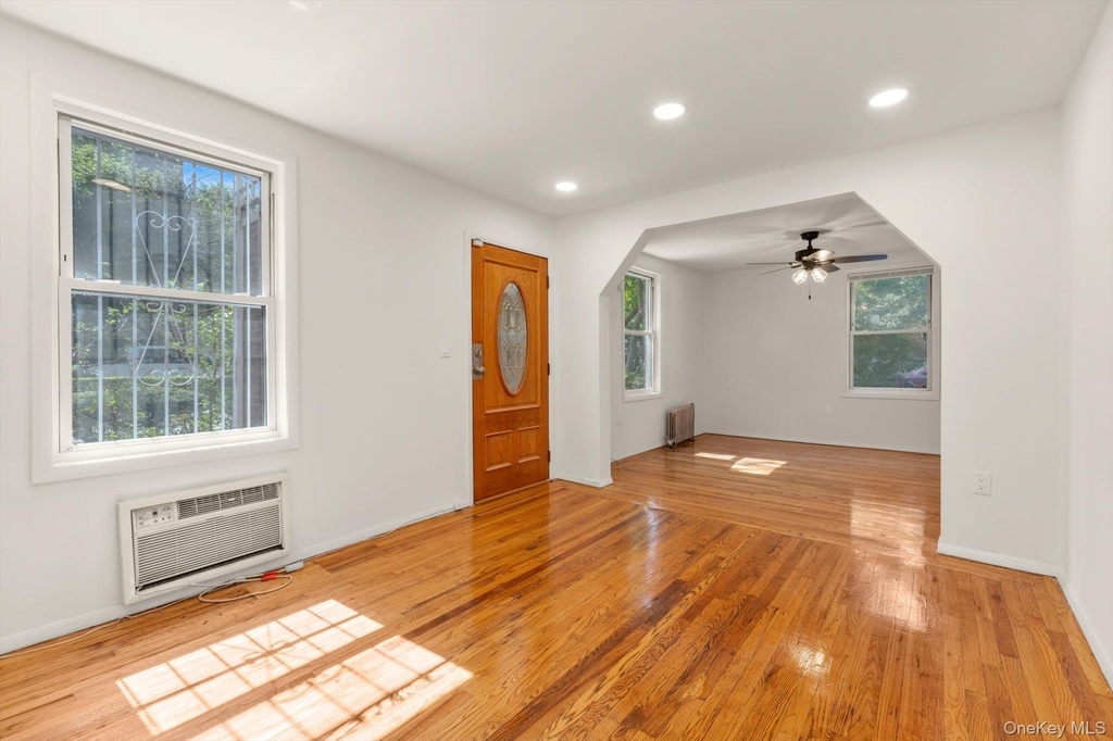 4401 Skillman Avenue - Photo 7