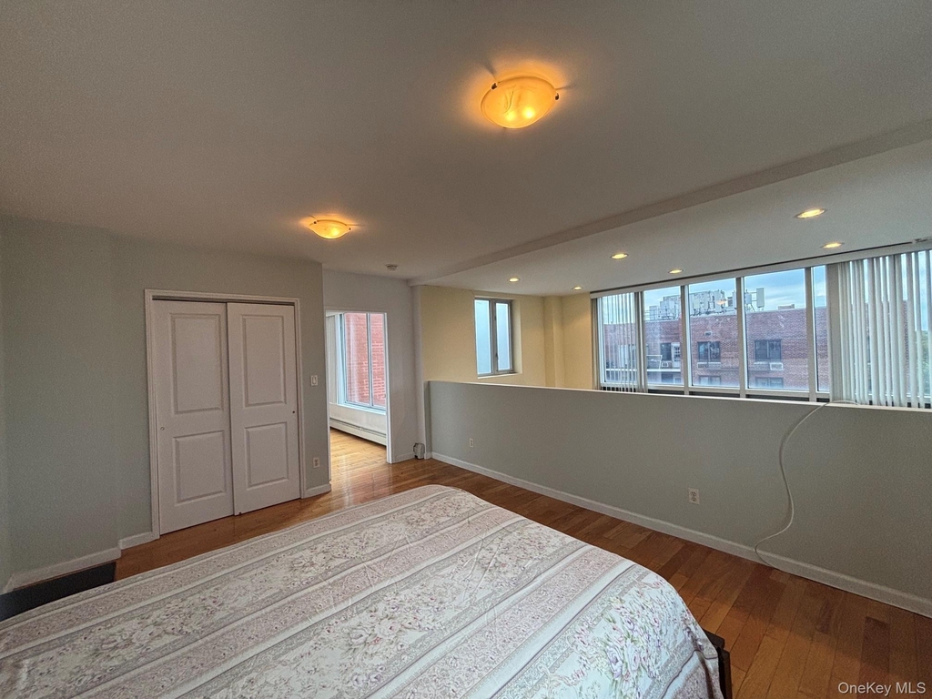 38-30 Parsons Blvd - Photo 14