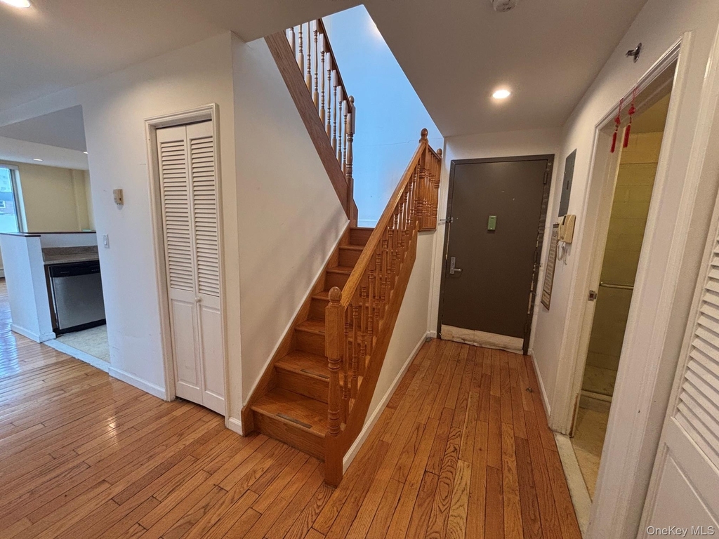 38-30 Parsons Blvd - Photo 10