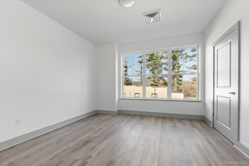 75 Forester Avenue - Photo 6