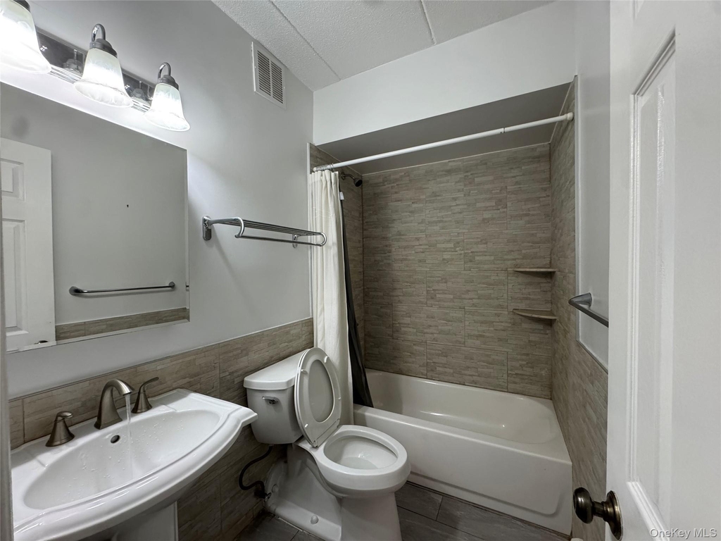 65-17 242nd Street - Photo 7